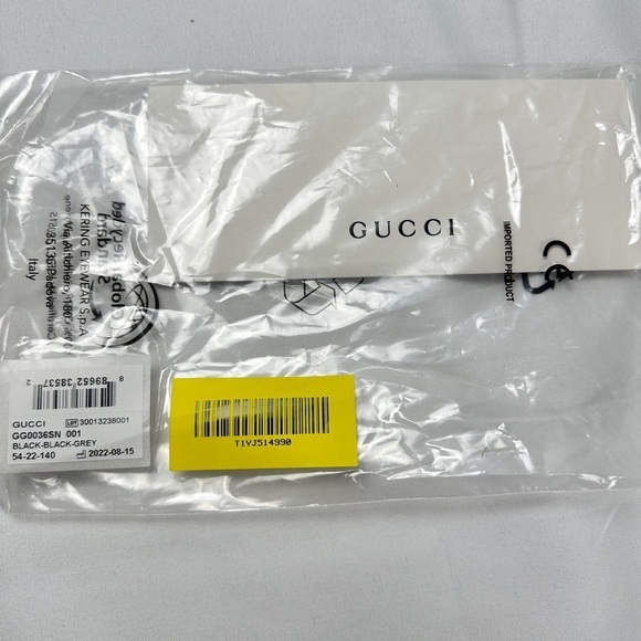 Gucci Black Minimal Square Sunglasses w/Logo main image 8